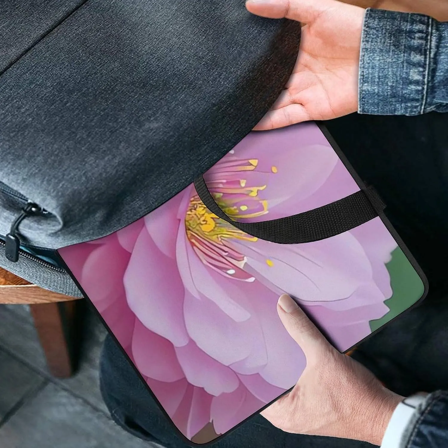 Almond Blossom Laptop Bag Durable Laptop Sleeve Water-Resistant Notebook Bag for Computer Or Tablet