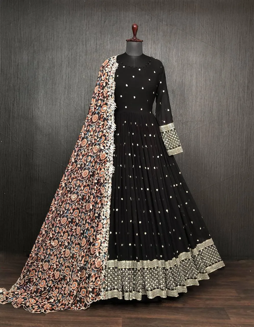 Black 🌟 Opulent Elegance Gown Set 🌟