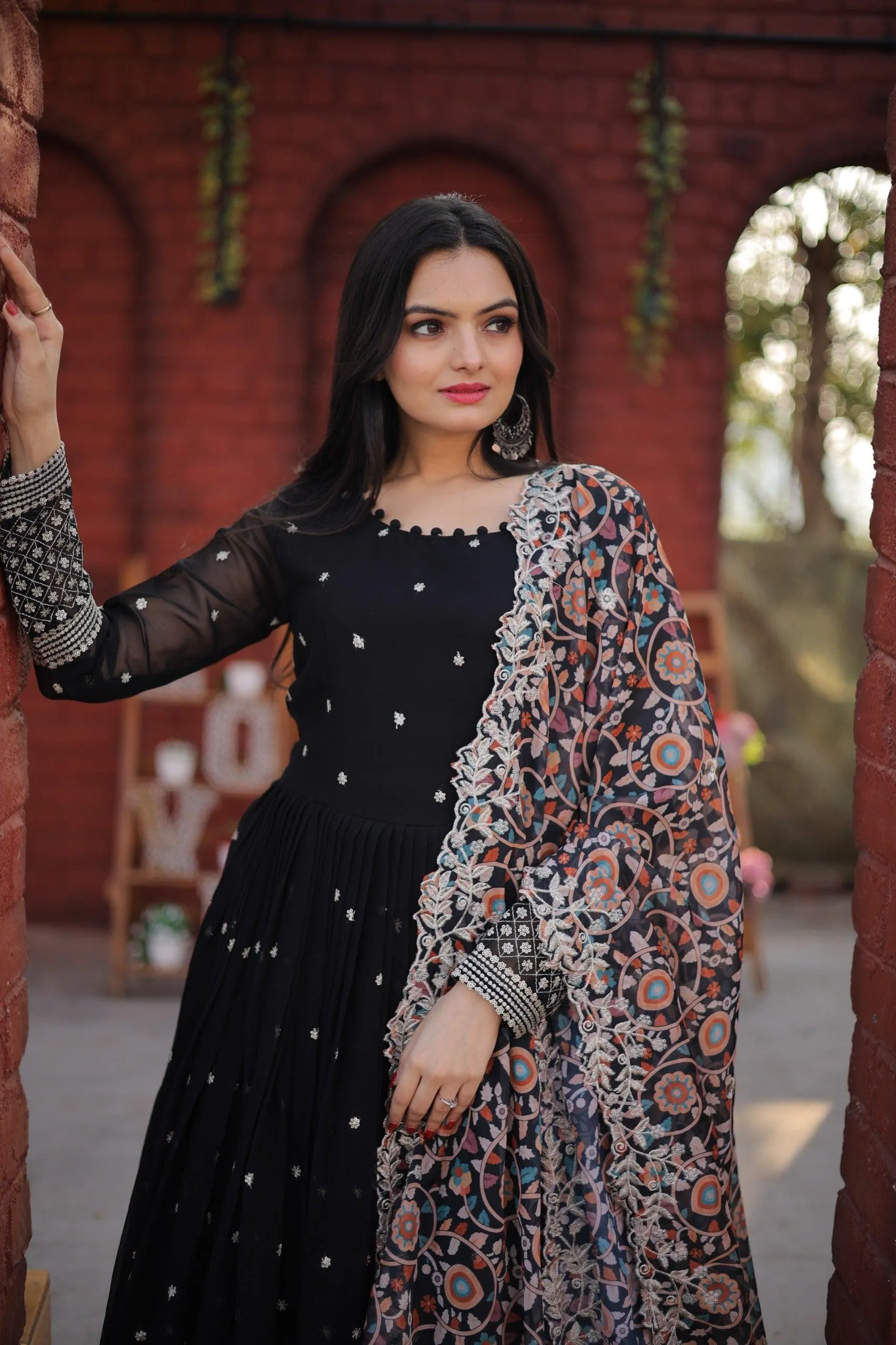 Black 🌟 Opulent Elegance Gown Set 🌟