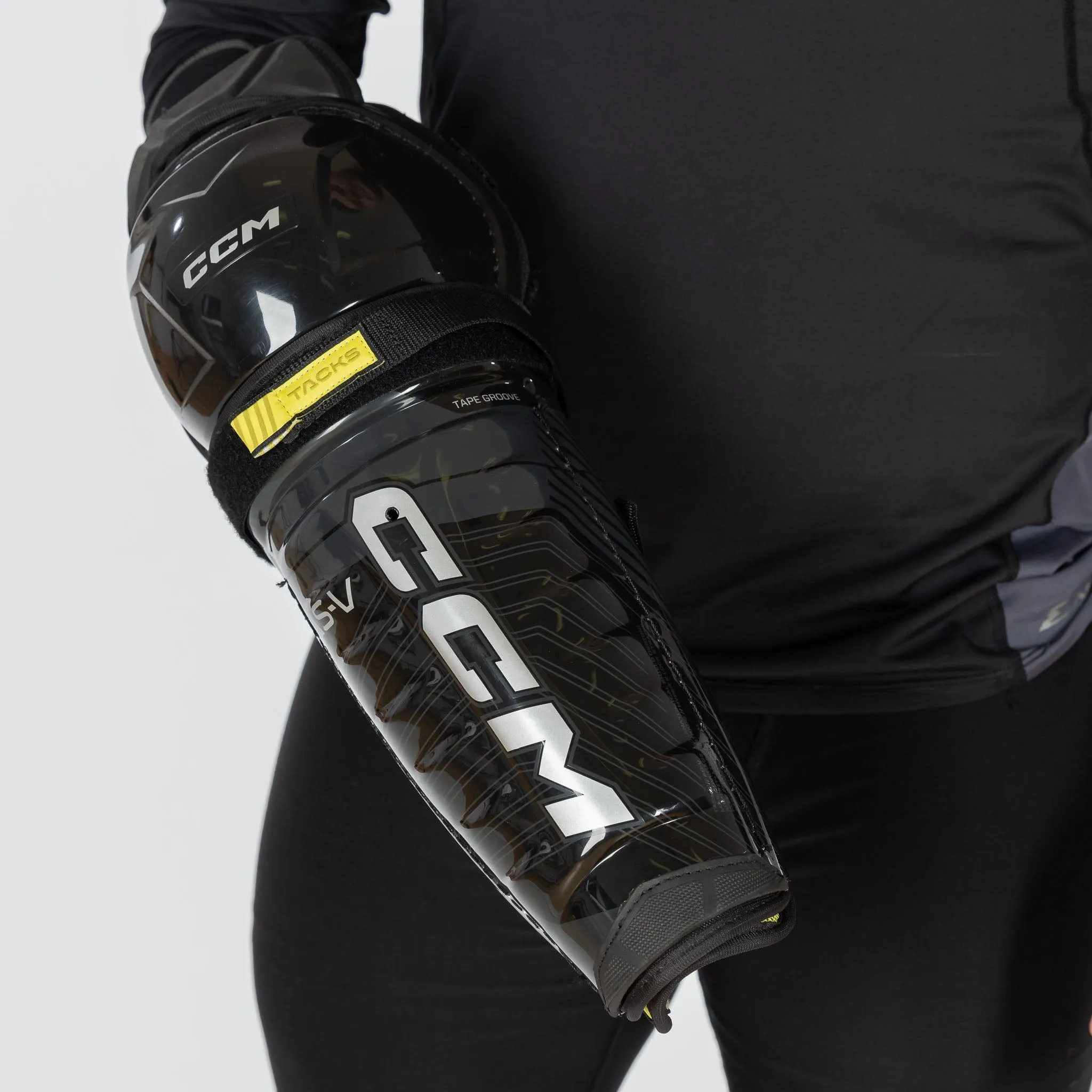 CCM Tacks AS-V Senior Hockey Shin Guards