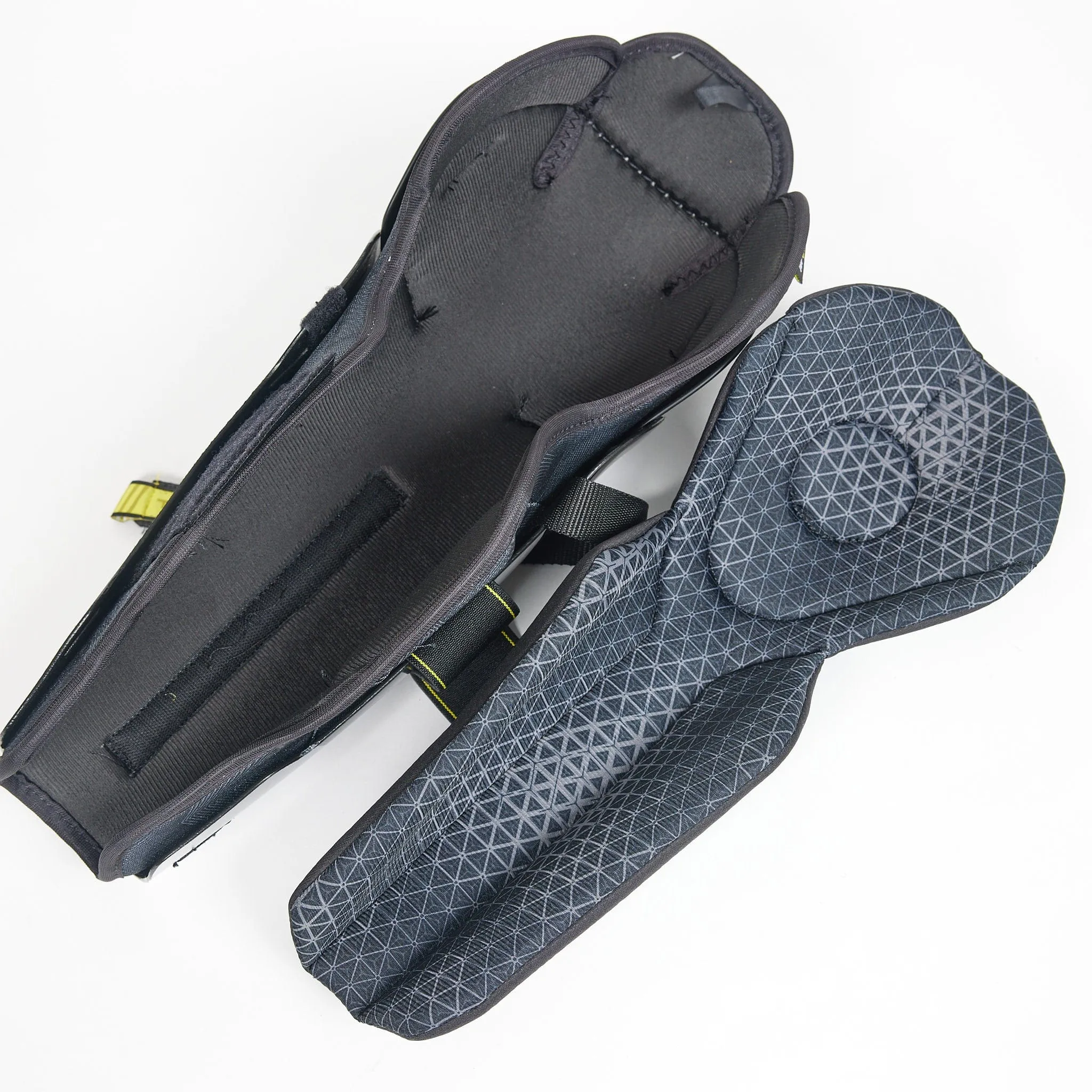CCM Tacks Vector Senior Hockey Shin Guards