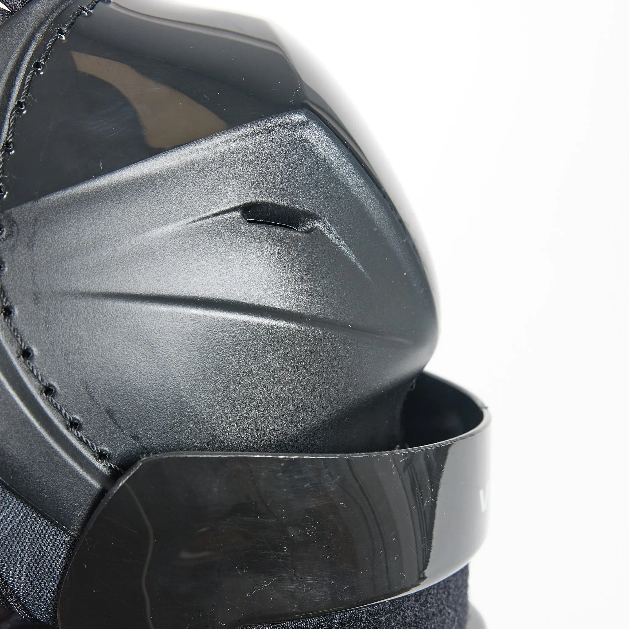 CCM Tacks Vector Senior Hockey Shin Guards