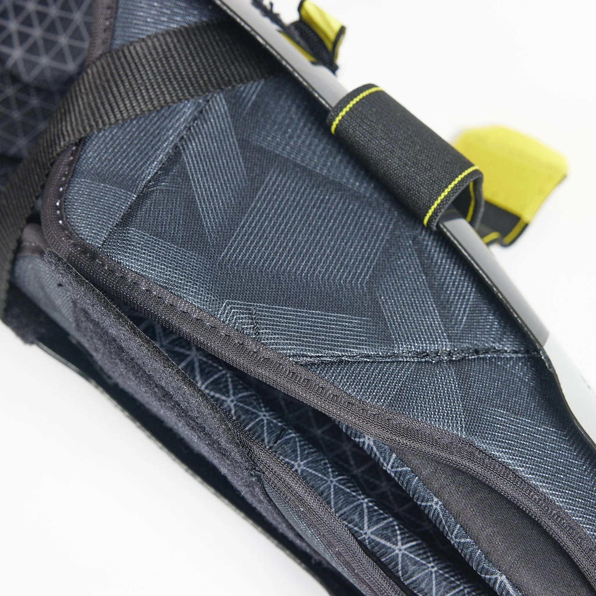 CCM Tacks Vector Senior Hockey Shin Guards