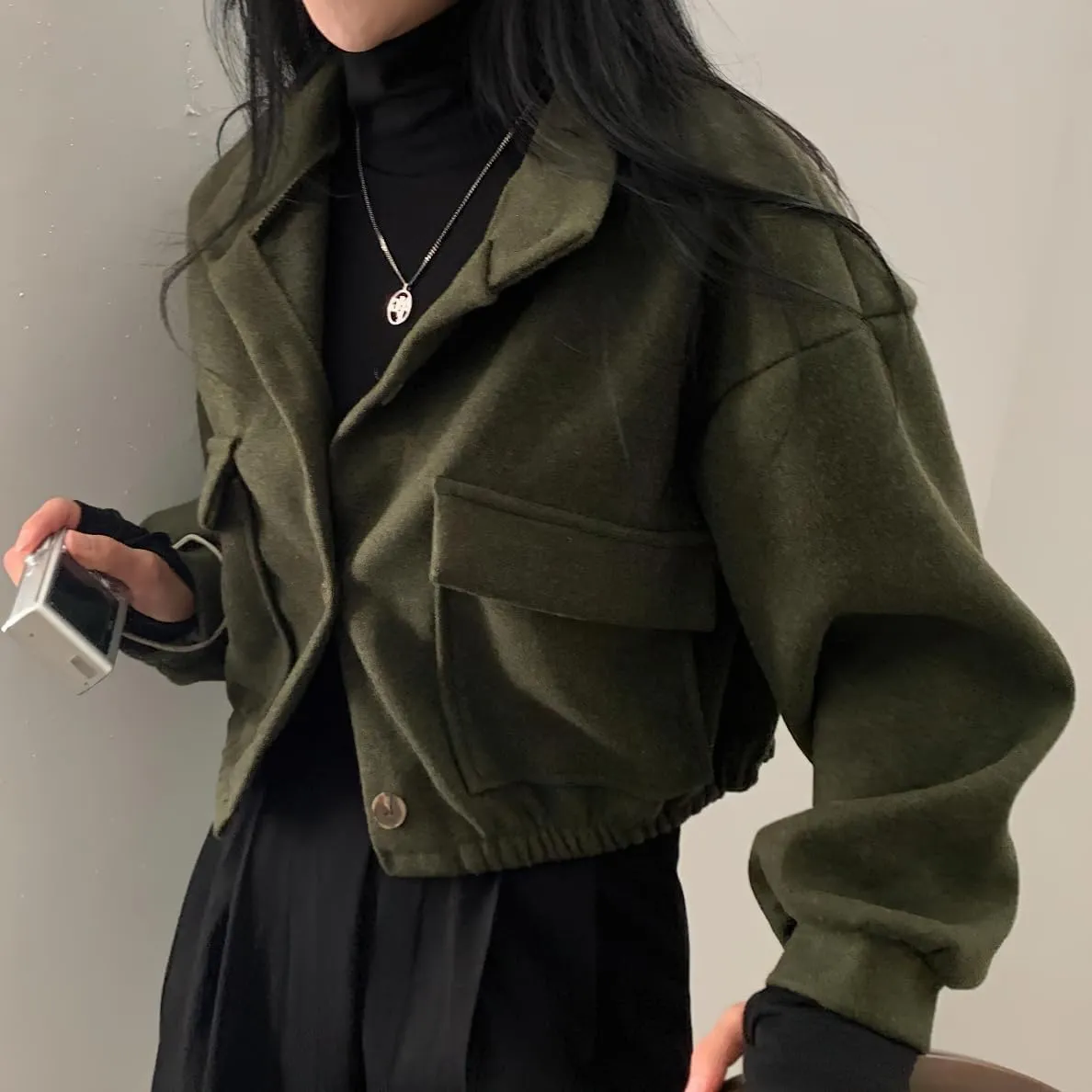 chouyatou Women's Stand Collar Wool Blend Cropped Trench Coat Button Front Short Jacket Coat with pockets