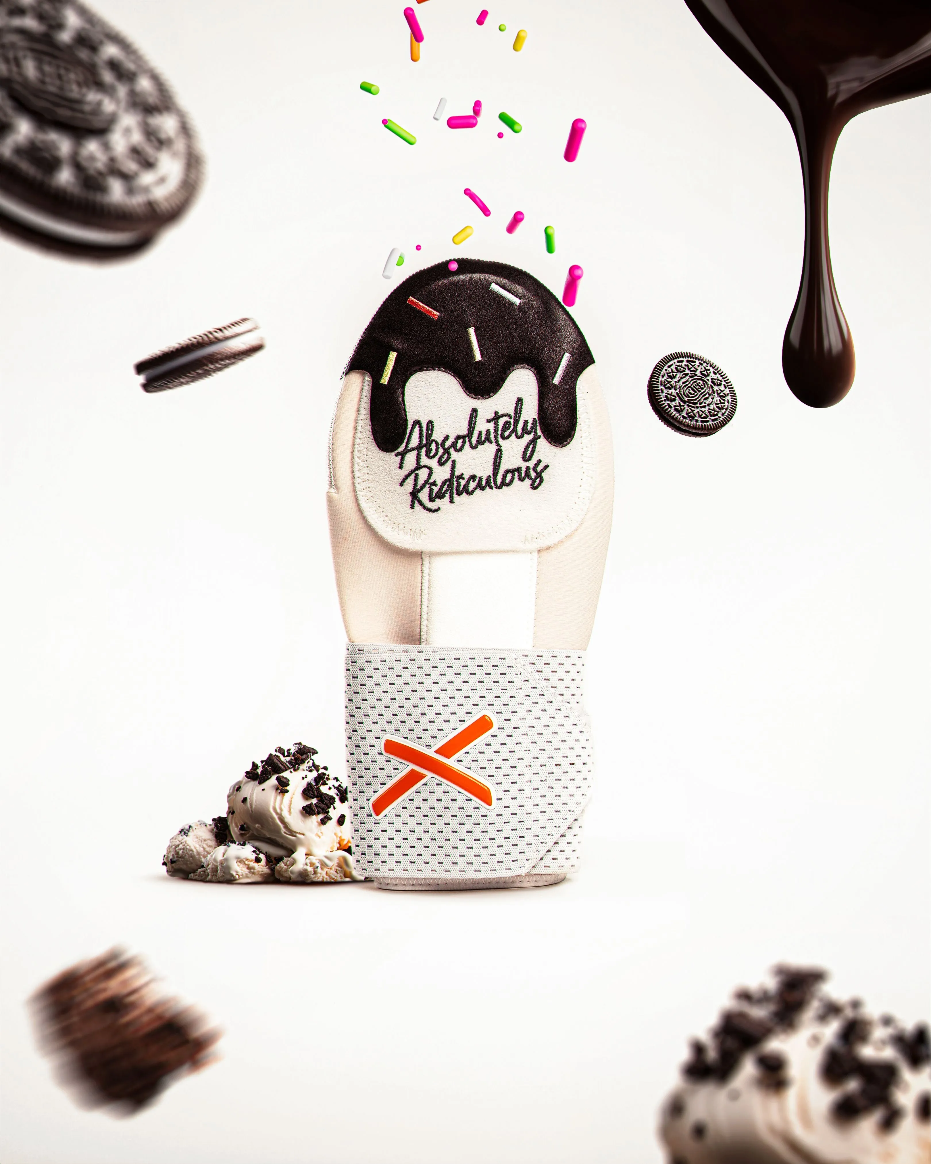 cookies & cream sliding mitt