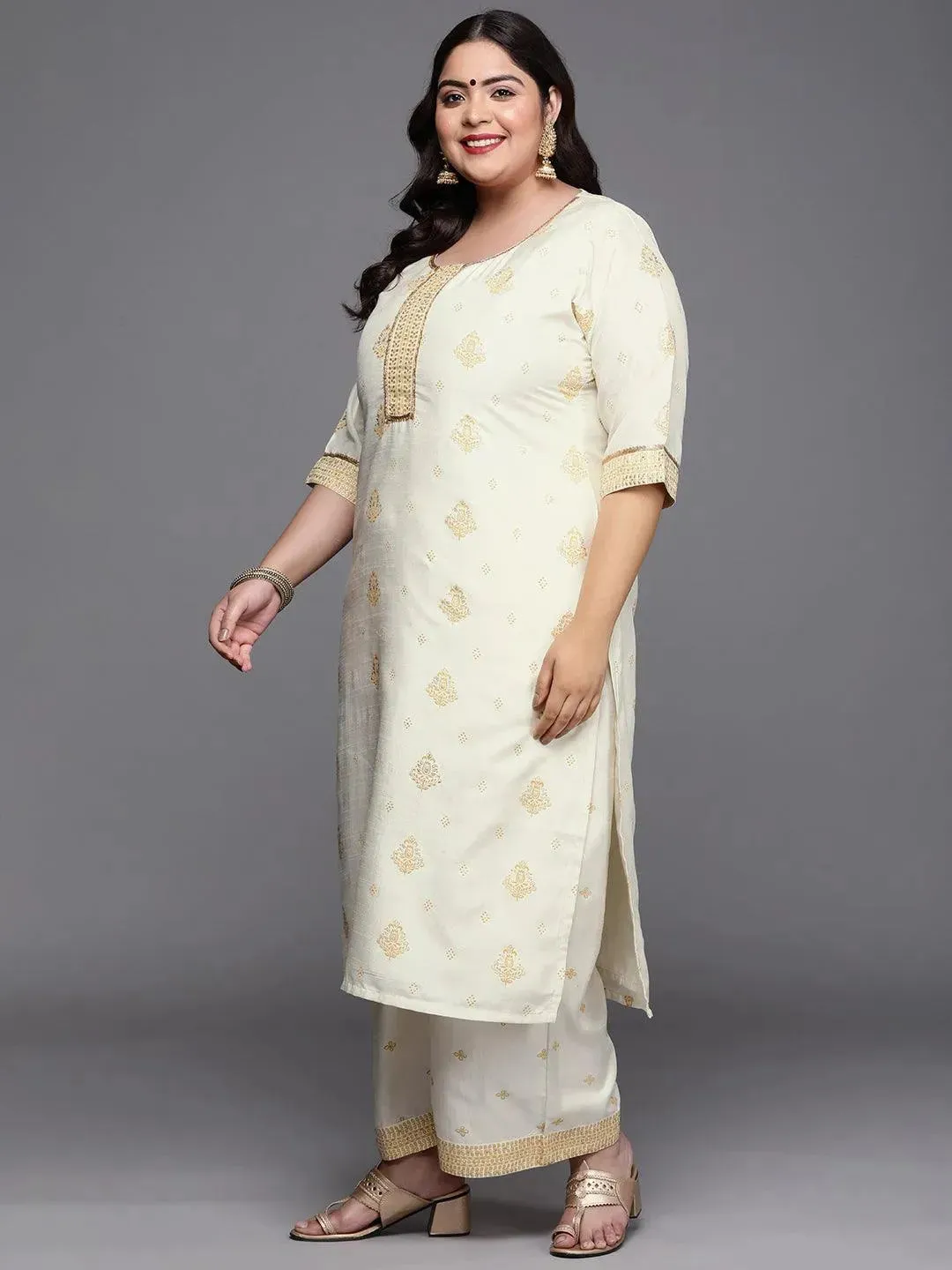 Plus Size Cream Printed Silk Blend Straight Kurta With Palazzos & Dupatta