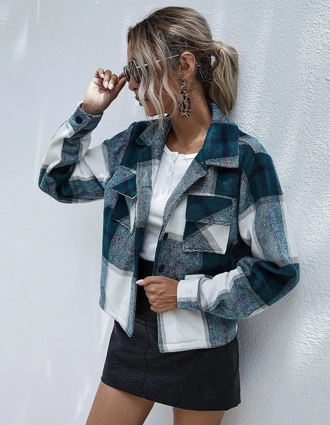 Women's Casual Flannel Wool Blend Plaid Shacket Long Sleeve Single Breasted Button Short Jackets Coat